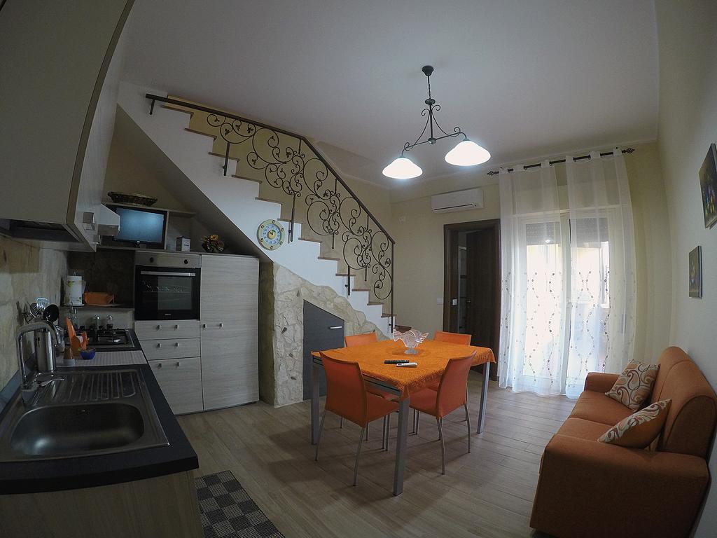 Holiday Home Luppinedda Nunziata Ngoại thất bức ảnh